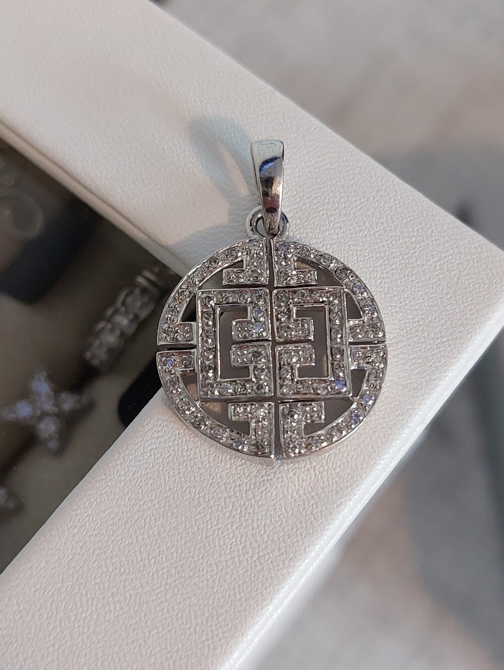 Affinity Diamonds Sterling Silver Art Deco Round Diamond Pendant EUC